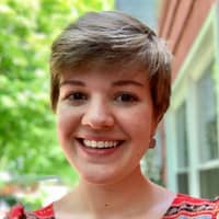 Sitter Profile Image: Leigh C.