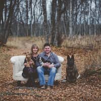Sitter Profile Image: Alanna & Johnathan A.