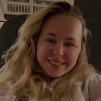 Sitter Profile Image: Victoria M.