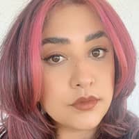 Sitter Profile Image: Yesenia V.