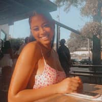 Sitter Profile Image: Janell H.