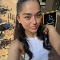 Sitter Profile Image: Renata R.