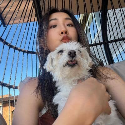 Sitter Profile Image: Pei Chi C.