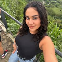 Sitter Profile Image: nicole h.