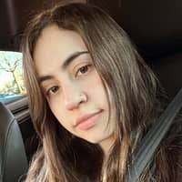 Sitter Profile Image: Daniela R.