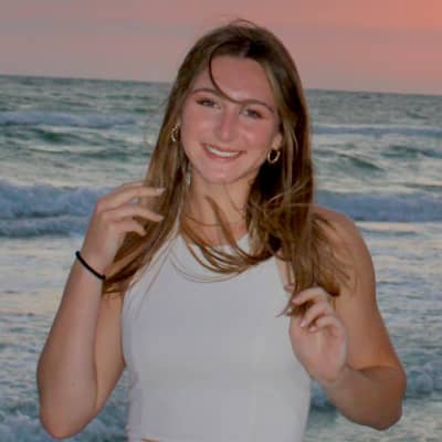 Sitter Profile Image: Mary Anna D.