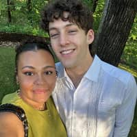 Sitter Profile Image: Madelaine & Ethan T.