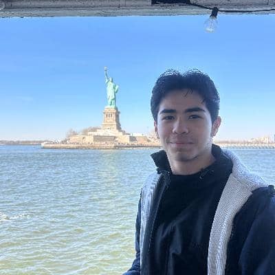 Sitter Profile Image: Rodrigo G.
