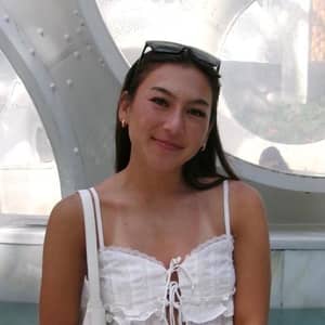 Sitter Profile Image: Mackenzie C.