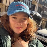 Sitter Profile Image: Hannah K.