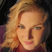 Sitter Profile Image: Lindsey R.