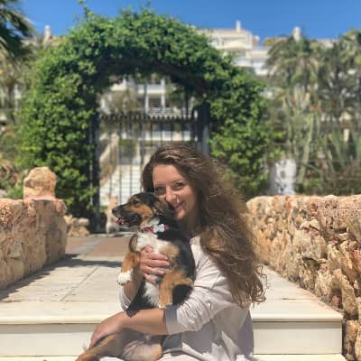 Sitter Profile Image: Elizabeth Yvonne S.