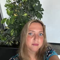 Sitter Profile Image: Olena D.