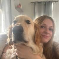 Sitter Profile Image: Maddalyn H.