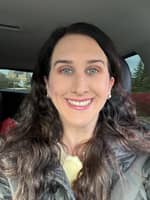 Sitter Profile Image: Alena C.