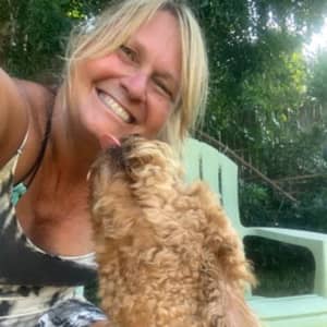 Sitter Profile Image: Ashley F.