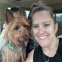 Sitter Profile Image: Holly E.