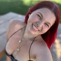 Sitter Profile Image: Summer C.