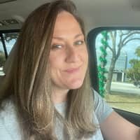 Sitter Profile Image: Leia D.