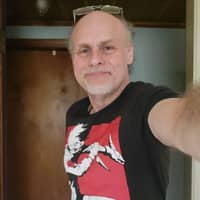 Sitter Profile Image: Louis P.