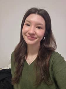 Sitter Profile Image: Emely O.