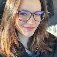 Sitter Profile Image: Dakota F.