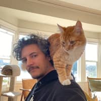 Sitter Profile Image: Thomas L.