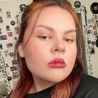 Sitter Profile Image: Holly S.