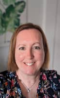 Sitter Profile Image: Helen P.