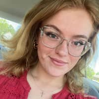 Sitter Profile Image: Abigail W.