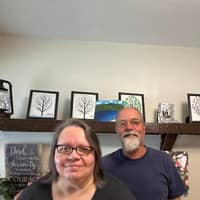 Sitter Profile Image: Lisa & Richard M.