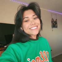 Sitter Profile Image: Marianne R.