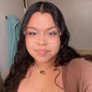 Sitter Profile Image: Giselle R.