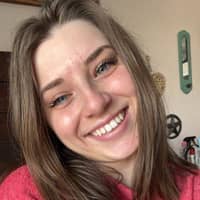 Sitter Profile Image: Samantha R.