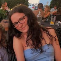 Sitter Profile Image: Emma D.