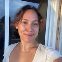 Sitter Profile Image: Alyssa B.