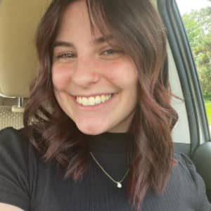 Sitter Profile Image: Danielle R.