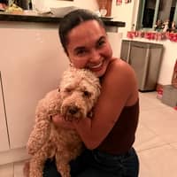 Sitter Profile Image: Elvisnalva F.