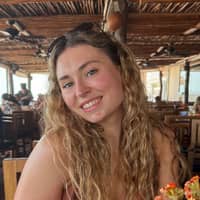 Sitter Profile Image: Claudia P.