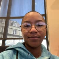 Sitter Profile Image: Joie B.