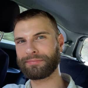 Sitter Profile Image: Armand L.