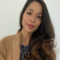 Sitter Profile Image: Ela R.