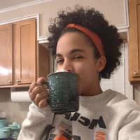 Sitter Profile Image: Sabrina T.