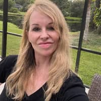 Sitter Profile Image: Carla Y.