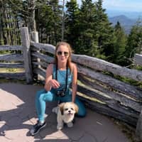 Sitter Profile Image: Judit H.