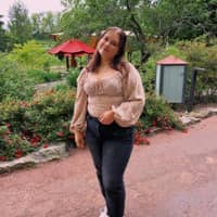 Sitter Profile Image: Olivia P.