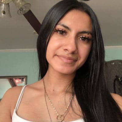 Sitter Profile Image: Anahi B.