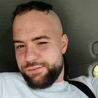 Sitter Profile Image: Mateusz J.