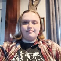 Sitter Profile Image: Isabella H.