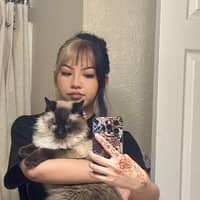 Sitter Profile Image: Anna L.